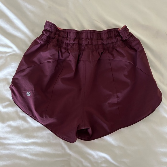 Lululemon reversible shorts(size 6) - Picture 2 of 5